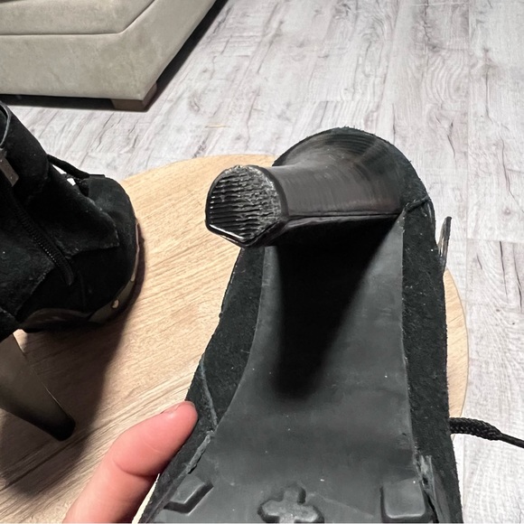 COLIN STUART Women’s Ankle Booties suede Heel 4.8” size 8.5 laced up and buckle - Picture 7 of 14